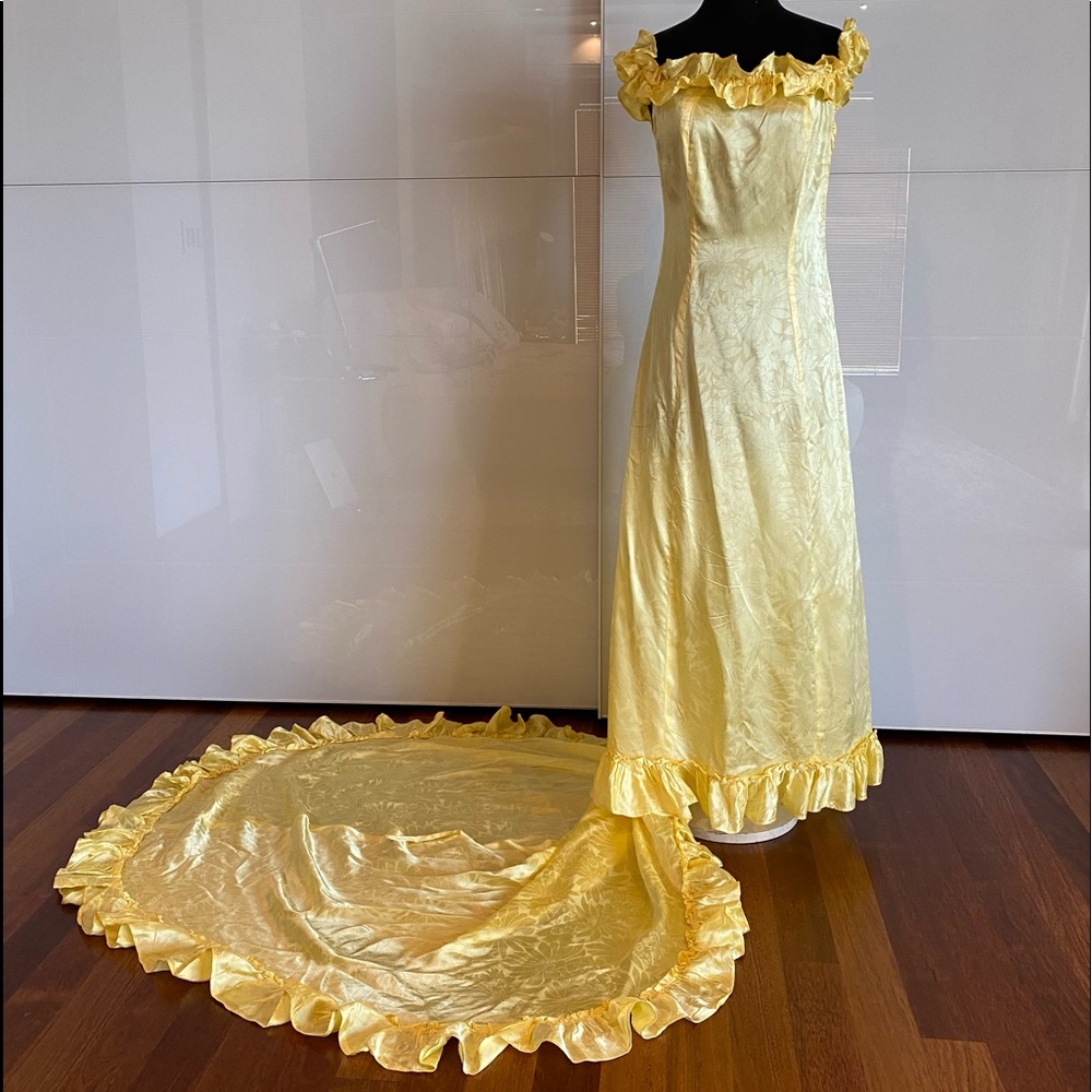 Vintage 60’s Hawaiian Holoku